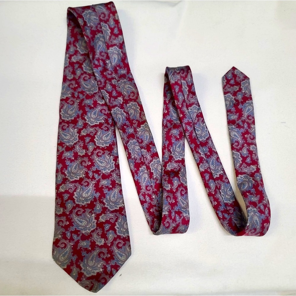 Windsor tie